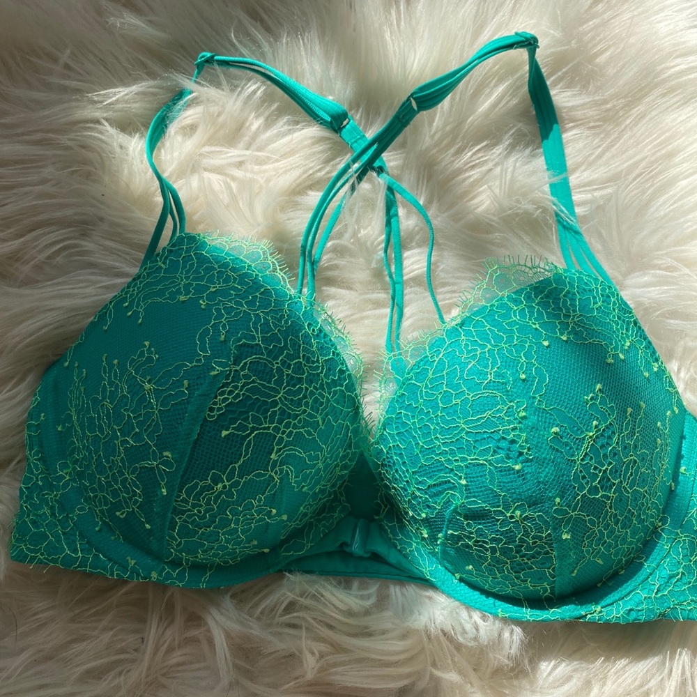 Victoria’s Secret bra
